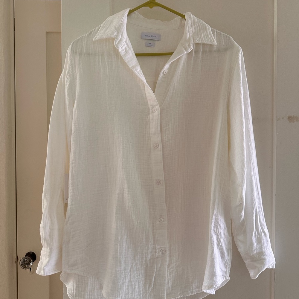 NWT Aritzia Little Moon white gauze button-up
